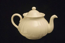 VR Fluted teapot